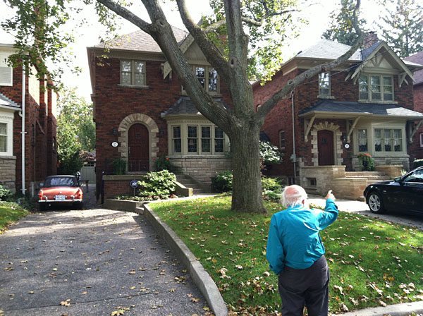 Canada-_Randi_and_Childhood_Home_in_Toronto600